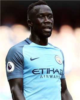  巴卡里·萨尼亚(Bacary Sagna)