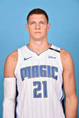 季莫费-莫兹戈夫(Timofey Mozgov)