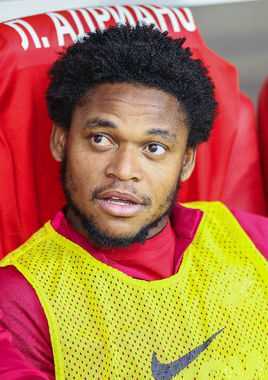  路易斯·阿德里亚诺(Luiz Adriano de Souza da Silva)