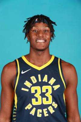 迈尔斯-特纳(Myles Turner)