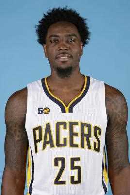 拉基姆-克里斯马斯(Rakeem Christmas)