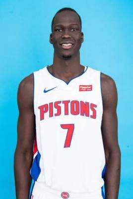 索恩-梅克(Thon Maker)