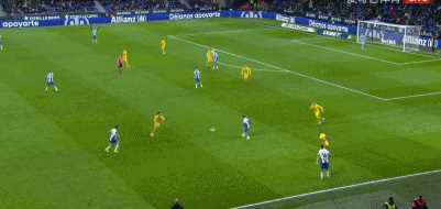 武磊攻破巴萨球门